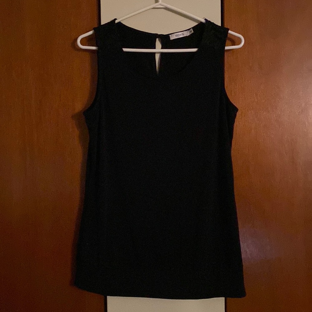 Rickis sleeveless shirt with lace shoulder detail